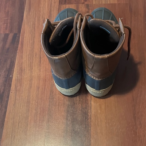 Brown Sperry Boots - Picture 2 of 4